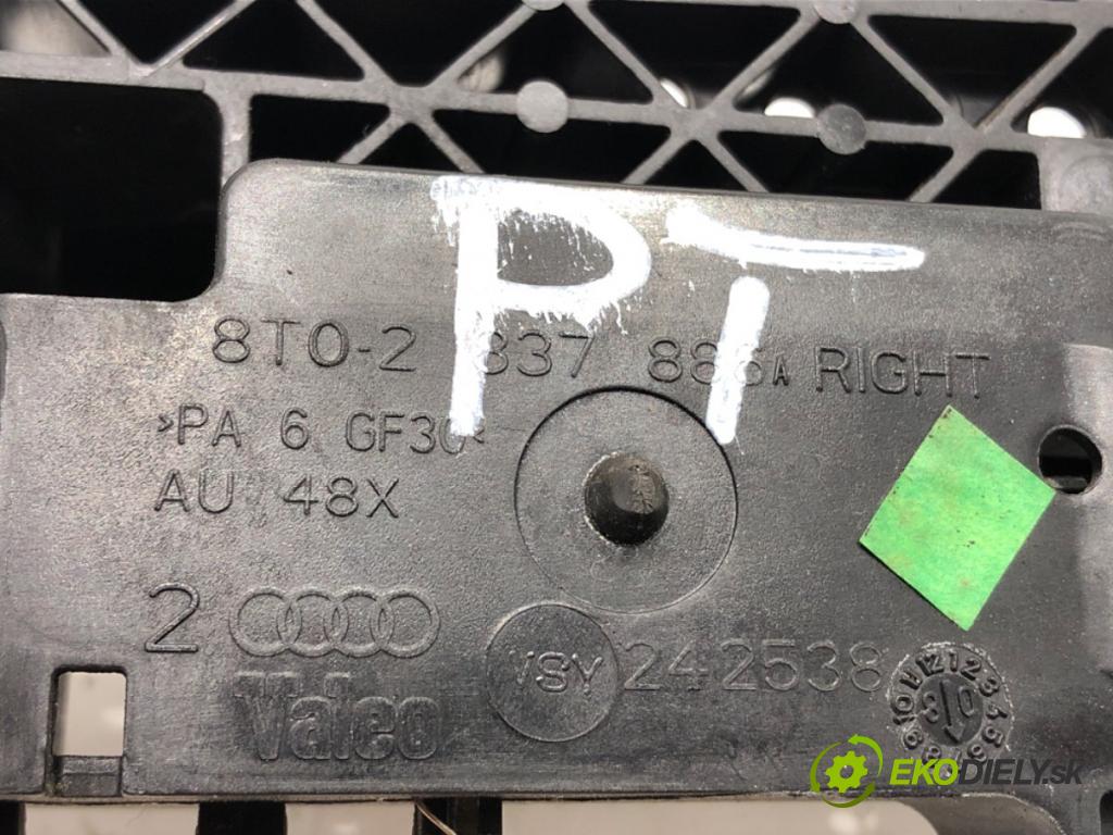 AUDI A4 B8 Avant (8K5) 2007 - 2015    2.0 TDI 125 kW [170 KM] olej napędowy 2008 - 2012  Kľučka vonkajšia pravy zad
