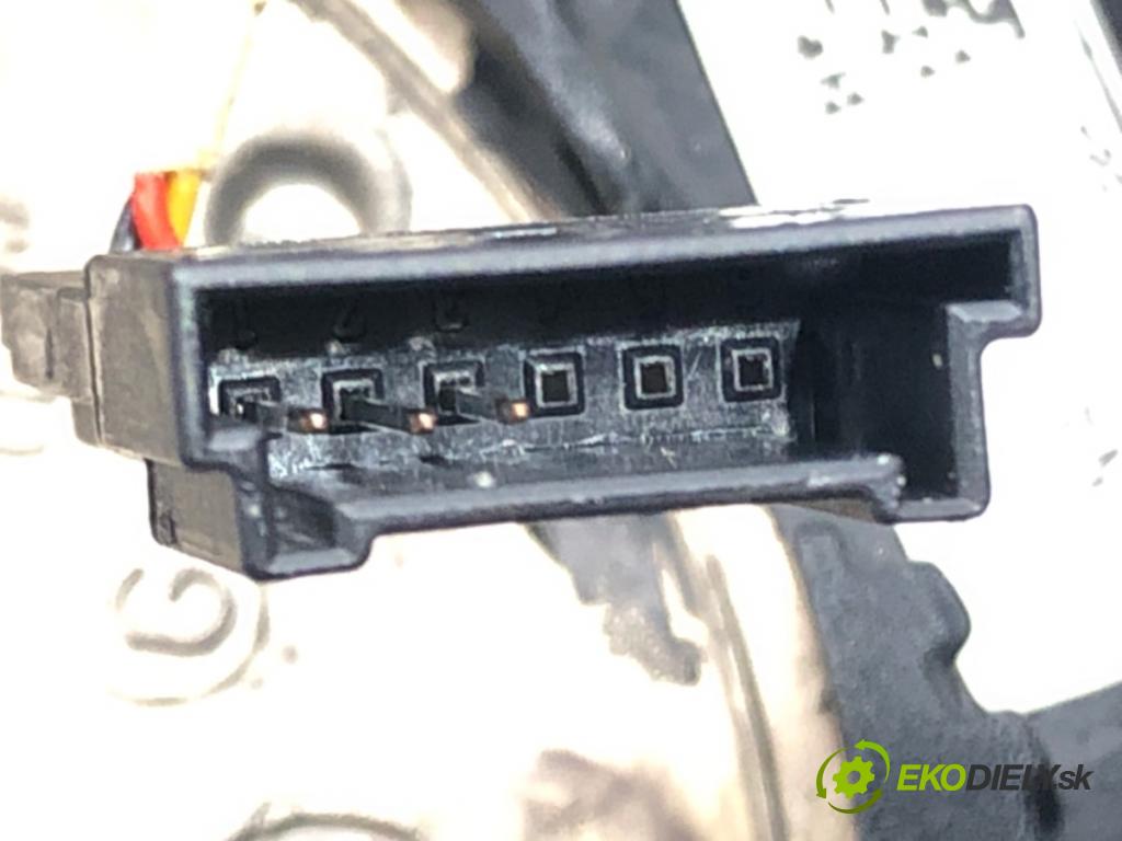 AUDI A4 B8 Avant (8K5) 2007 - 2015    2.0 TDI 125 kW [170 KM] olej napędowy 2008 - 2012  Volant 8T0419091A (Volanty)