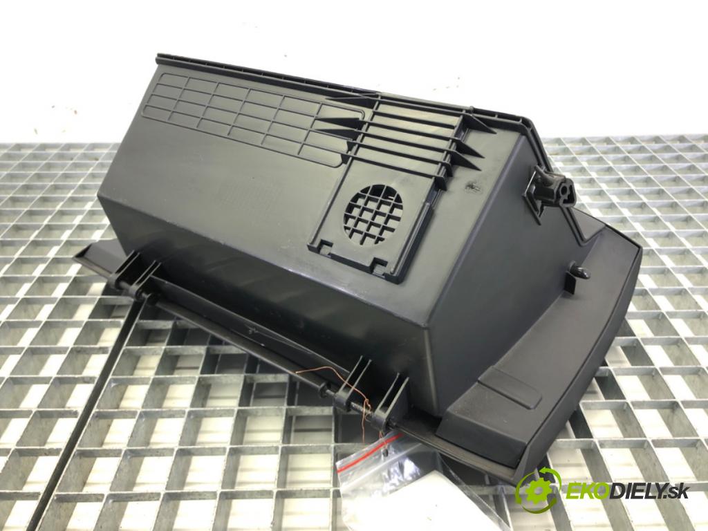 HYUNDAI i30 (FD) 2007 - 2012    2.0 105 kW [143 KM] benzyna 2007 - 2011  Priehradka, kastlík spolujazdca  (Priehradky, kastlíky)