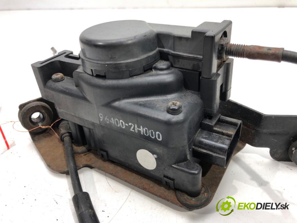 HYUNDAI i30 (FD) 2007 - 2012    2.0 105 kW [143 KM] benzyna 2007 - 2011  Potenciometer plynu Tempomat G6T23572M