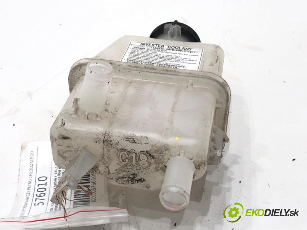 TOYOTA COROLLA sedan (_E21_) 2019 - 2022    1.8 VVTi Hybrid (MZEA12) 90 kW [122 KM] Hybryda silnik benzynowy / elektryczny 2019 - 2022  Nádržka vyrovnávacia (kvapaliny) chladiaceho