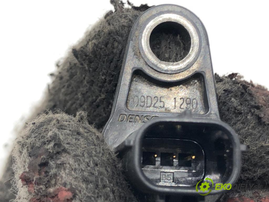 TOYOTA COROLLA sedan (_E21_) 2019 - 2022    1.8 VVTi Hybrid (MZEA12) 90 kW [122 KM] Hybryda silnik benzynowy / elektryczny 2019 - 2022  snímač pozice vačkového hřídele  (Snímače polohy kliky, vačky)