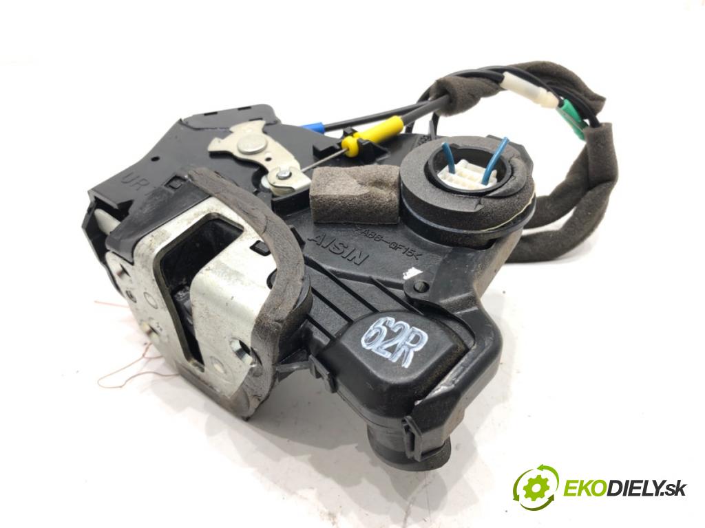 TOYOTA COROLLA Verso (ZER_, ZZE12_, R1_) 2004 - 2009    1.8 (ZNR11_) 95 kW [129 KM] benzyna 2004 - 2009  zámok dveře pravý přední část