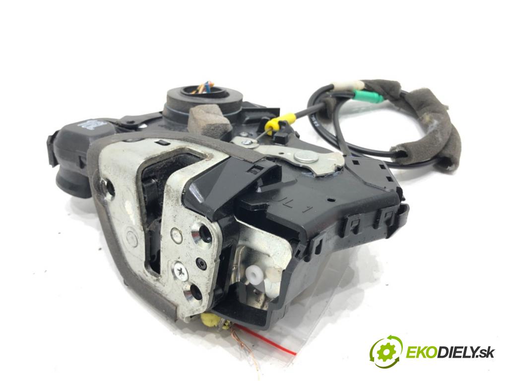 TOYOTA COROLLA Verso (ZER_, ZZE12_, R1_) 2004 - 2009    1.8 (ZNR11_) 95 kW [129 KM] benzyna 2004 - 2009  zámok dveře levý přední část A046693
