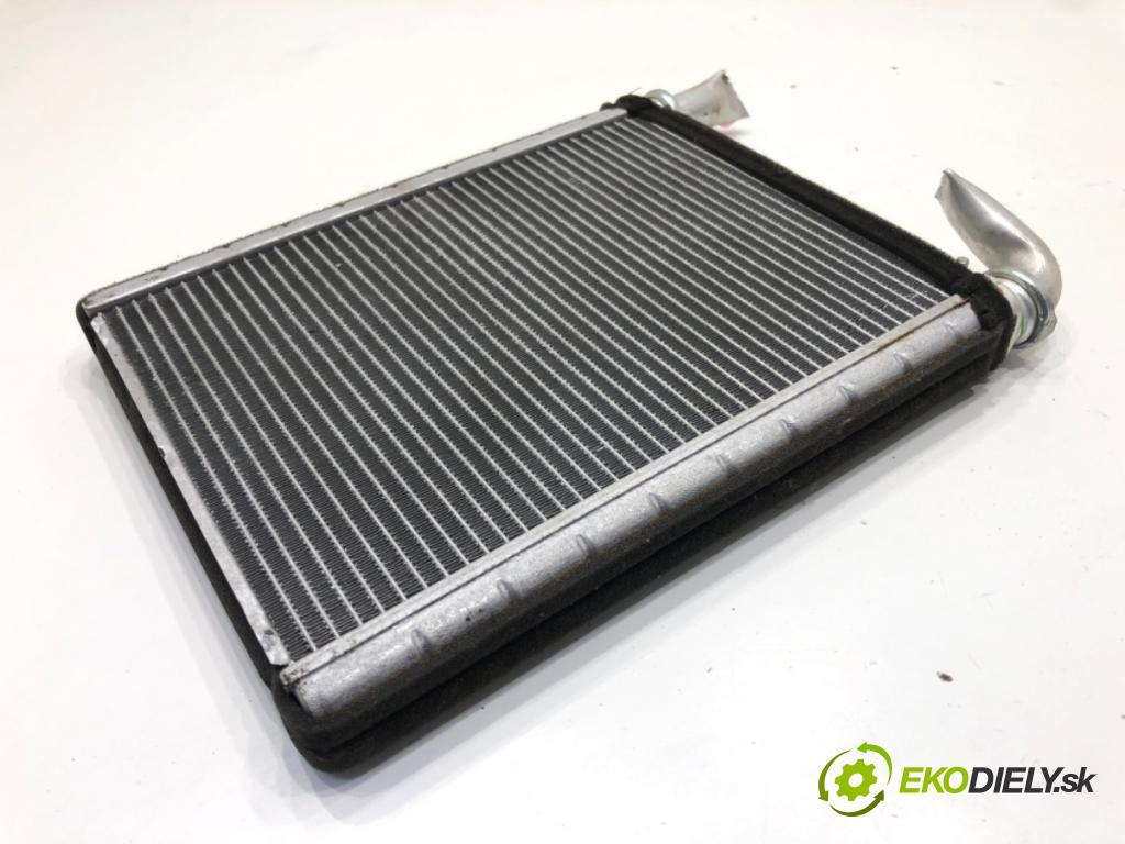 TOYOTA COROLLA Verso (ZER_, ZZE12_, R1_) 2004 - 2009    1.8 (ZNR11_) 95 kW [129 KM] benzyna 2004 - 2009  topné těleso radiátor topení  (Radiátory topení)