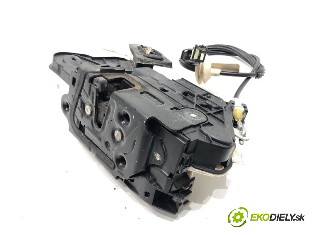 VW GOLF VI (5K1) 2008 - 2014    1.6 TDI 77 kW [105 KM] olej napędowy 2009 - 2012  zámok dveře levý přední část 5K1837015B