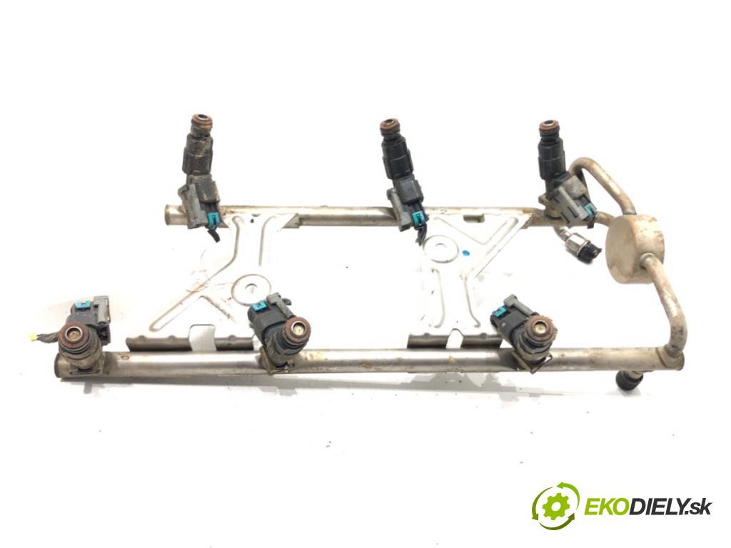 CHEVROLET EQUINOX 2003 - 2009    3.4 138 kW [188 KM] benzyna 2003 - 2009  Lišta vstrekovacia 0280156182 (Vstrekovacie lišty)