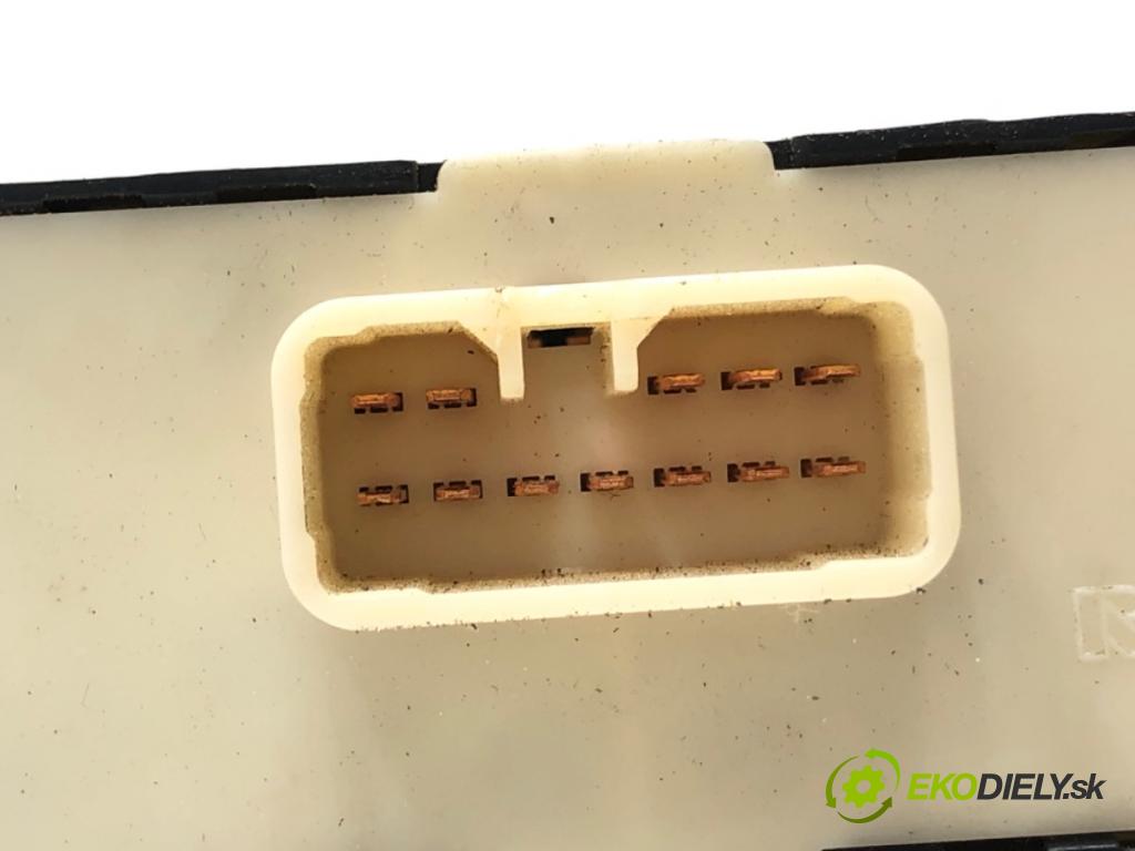 CHEVROLET EQUINOX 2003 - 2009    3.4 138 kW [188 KM] benzyna 2003 - 2009  Prepínač okien  (Prepínače, spínače, tlačidlá a ovládače kúrenia)
