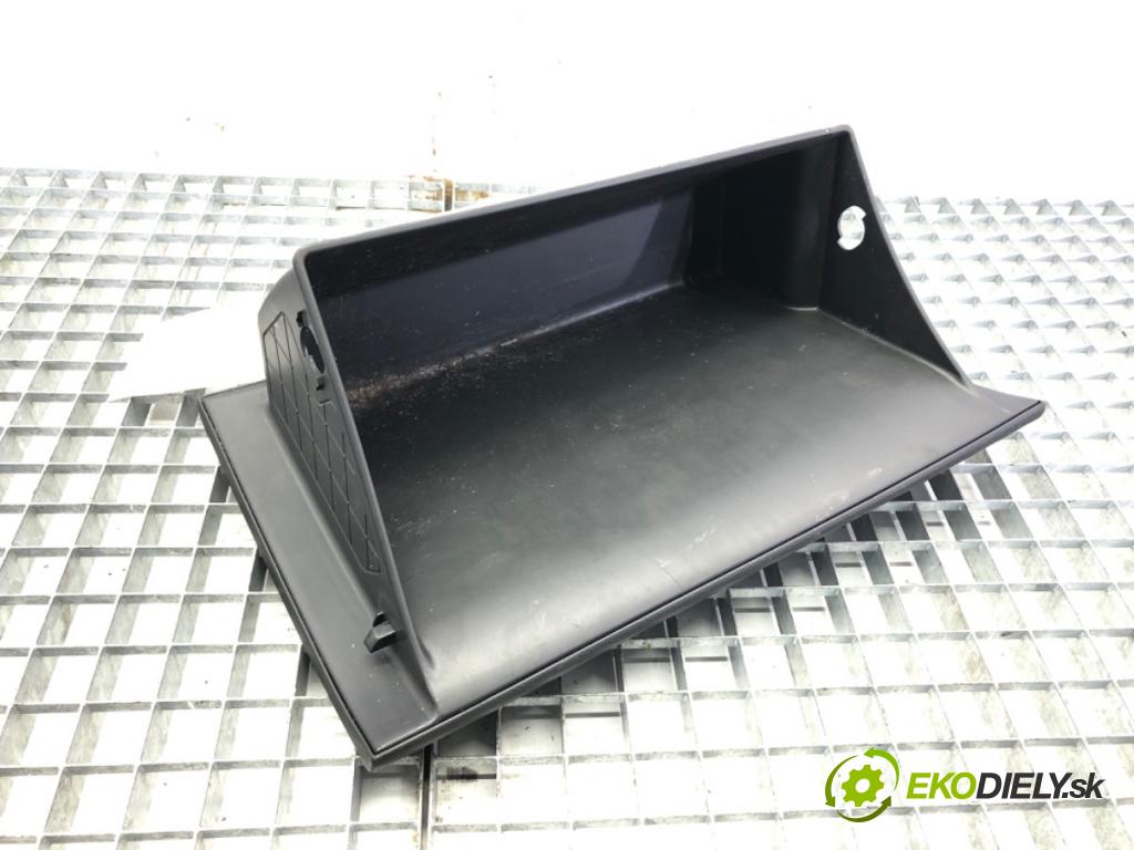 HYUNDAI i30 (PDE, PD, PDEN) 2016 - 2022    1.5 81 kW [110 KM] benzyna 2020 - 2022  Priehradka, kastlík spolujazdca  (Priehradky, kastlíky)