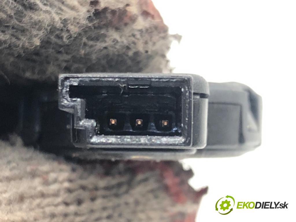 FIAT 500X (334_) 2014 - 2022    1.6 D Multijet (334AXA1B, 334AXA11) 88 kW [120 KM]  Snímač dažďa 51952910 (Snímače dažďa)