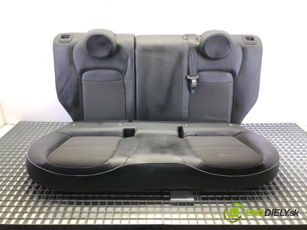 FIAT 500X (334_) 2014 - 2022    1.6 D Multijet (334AXA1B, 334AXA11) 88 kW [120 KM]  Sedadlo zad  (Sedačky, sedadlá)