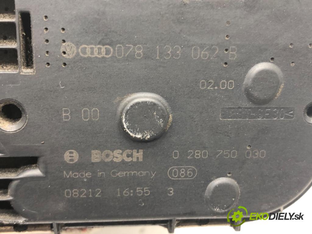 AUDI A6 C5 (4B2) 1997 - 2005    2.4 121 kW [165 KM] benzyna 1997 - 2005  Škrtiaca klapka 078133062B (Škrtiace klapky)