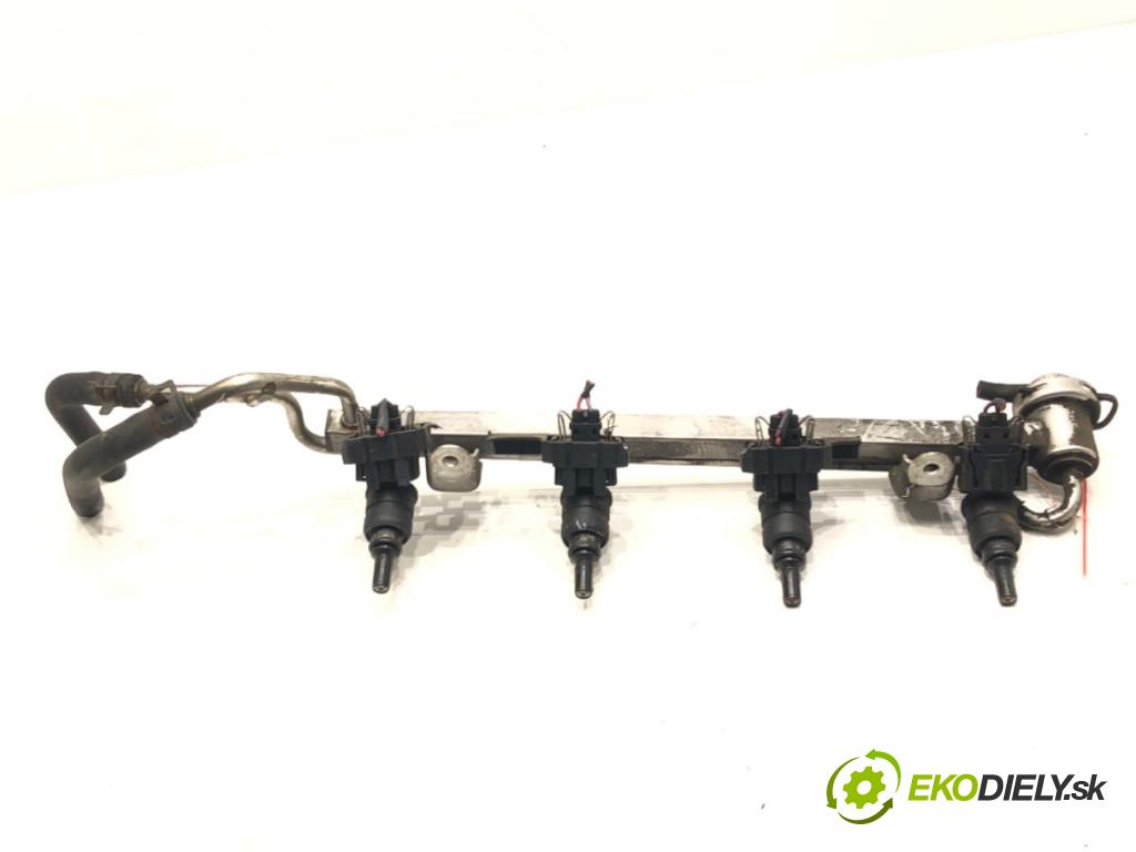 AUDI A3 (8L1) 1996 - 2006    1.8 92 kW [125 KM] benzyna 1996 - 2003  Lišta vstrekovacia 06A133317E (Vstrekovacie lišty)