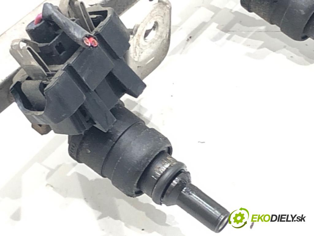 AUDI A3 (8L1) 1996 - 2006    1.8 92 kW [125 KM] benzyna 1996 - 2003  Lišta vstrekovacia 06A133317E (Vstrekovacie lišty)