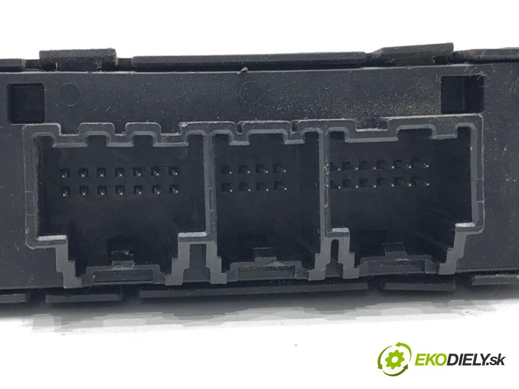 OPEL ASTRA J Sports Tourer (P10) 2010 - 2015    1.7 CDTI (35) 81 kW [110 KM] olej napędowy 2010 -   Modul PDC 13354532 (Ostatné)