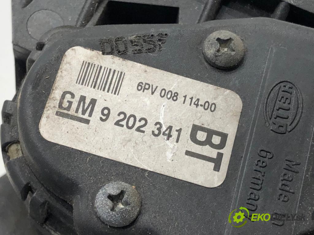 OPEL ZAFIRA A nadwozie wielkoprzestrzenne (MPV) (T98) 1999 - 2005    2.0 DTI 16V (F75) 74 kW [101 KM] olej napędowy 2000 - 2005  Potenciometer plynu 9202341 (Pedále)