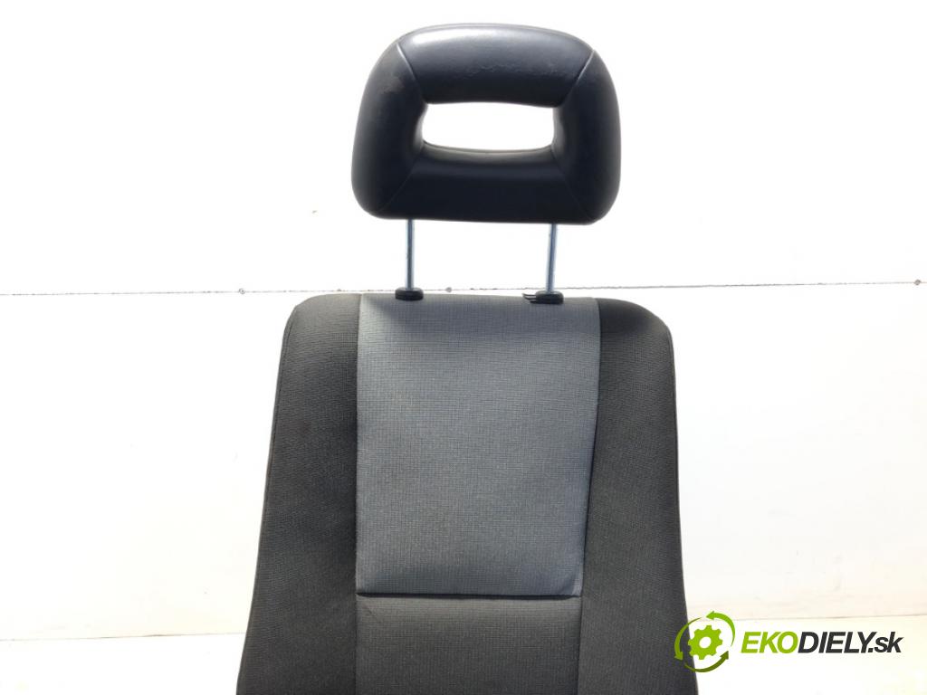 RENAULT TRUCKS D 2013 - 2022    D CAB 2M  Sedadlo pravy predný