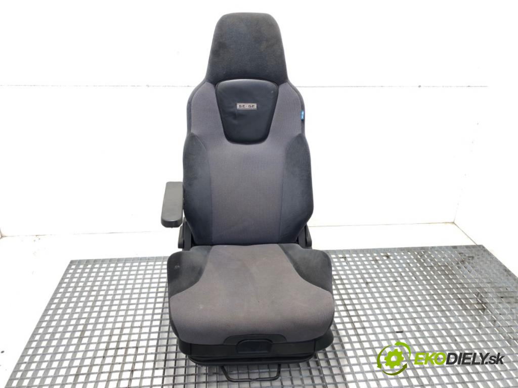 RENAULT TRUCKS D 2013 - 2022    D CAB 2M  Sedadlo ľavy predný 