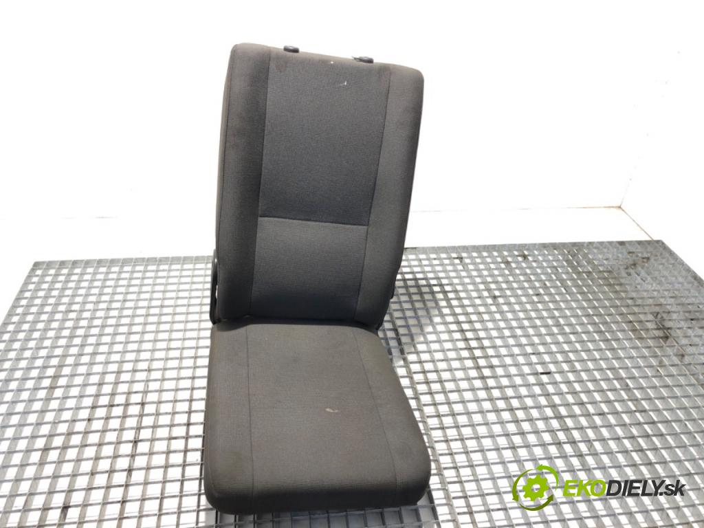 RENAULT TRUCKS D 2013 - 2022    D CAB 2M  Sedadlo stredový 