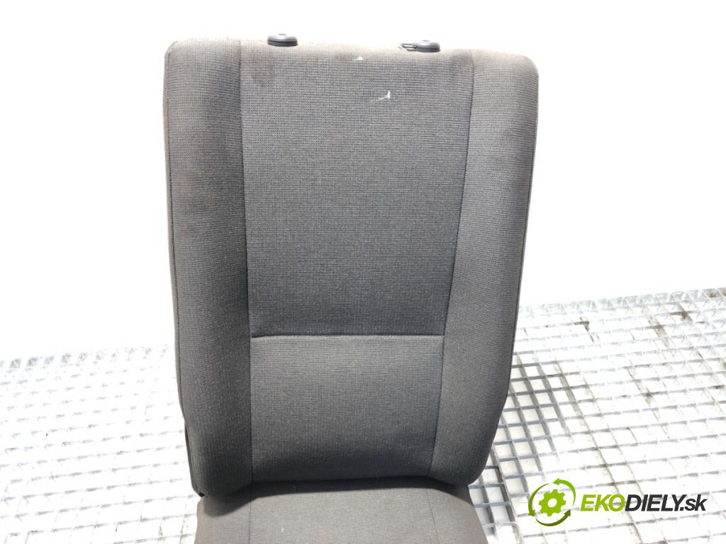 RENAULT TRUCKS D 2013 - 2022    D CAB 2M  Sedadlo stredový