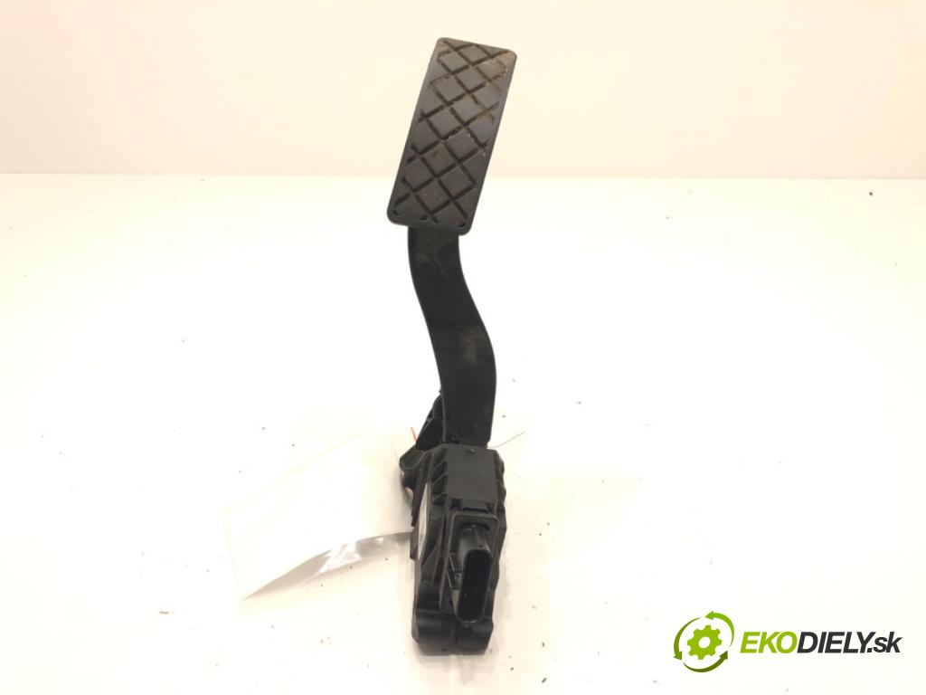 VW GOLF VII Variant (BA5, BV5) 2013 - 2022    1.6 TDI 85 kW [115 KM] olej napędowy 2016 - 2022  Potenciometer plynového pedálu 5Q1723503H (Pedále)