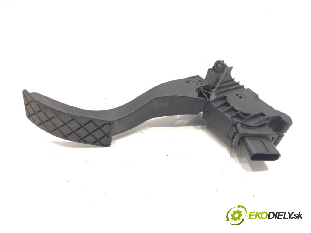 VW GOLF VII Variant (BA5, BV5) 2013 - 2022    1.6 TDI 85 kW [115 KM] olej napędowy 2016 - 2022  Potenciometer plynového pedálu 5Q1723503H (Pedále)