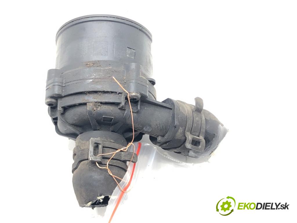 VW GOLF VII Variant (BA5, BV5) 2013 - 2022    1.6 TDI 85 kW [115 KM] olej napędowy 2016 - 2022  DALŠÍ: pumpa vody 2Q0965567A (Vodní pumpy)