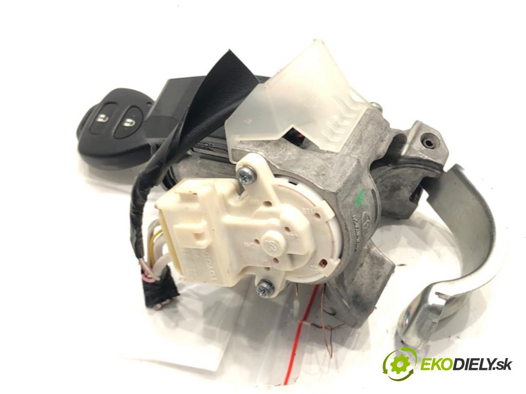 TOYOTA AURIS (_E15_) 2006 - 2012    1.6 (ZRE151_) 91 kW [124 KM] benzyna 2007 - 2012  spinačka N0502638 (Spínacie skrinky a kľúče)
