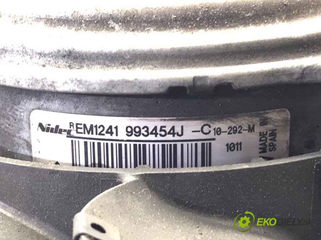 AUDI A4 B8 Avant (8K5) 2007 - 2015    1.8 TFSI 88 kW [120 KM] benzyna 2008 - 2015  Ventilátor klimatizácie 993454J-C (Ventilátory chladičov klimatizácie)