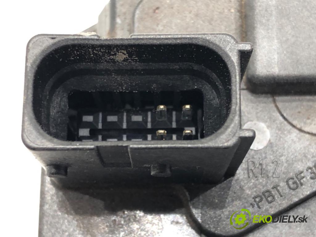OPEL ASTRA H Kombi (A04) 2004 - 2014    1.6 (L35) 77 kW [105 KM] benzyna 2004 - 2010  zámok dveře pravý zadní část 13210739