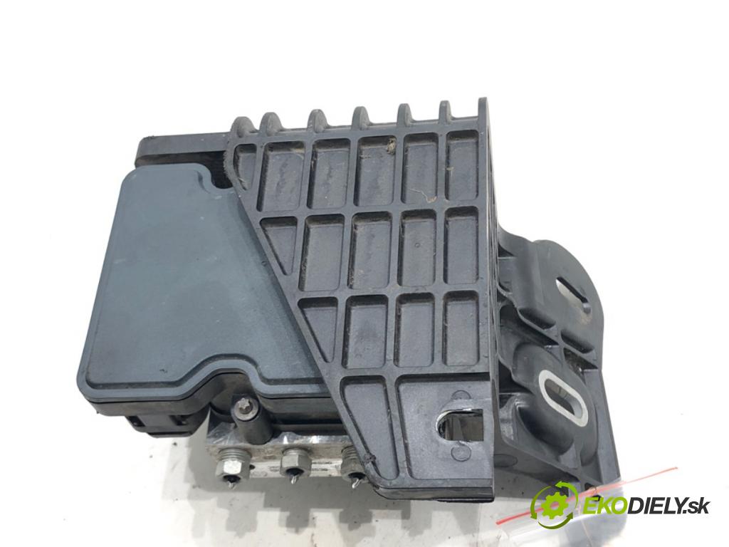 OPEL CORSA E (X15) 2014 - 2022    1.2 (08, 68) 51 kW [69 KM] benzyna 2014 - 2022  Pumpa ABS 39084530 (Pumpy ABS)