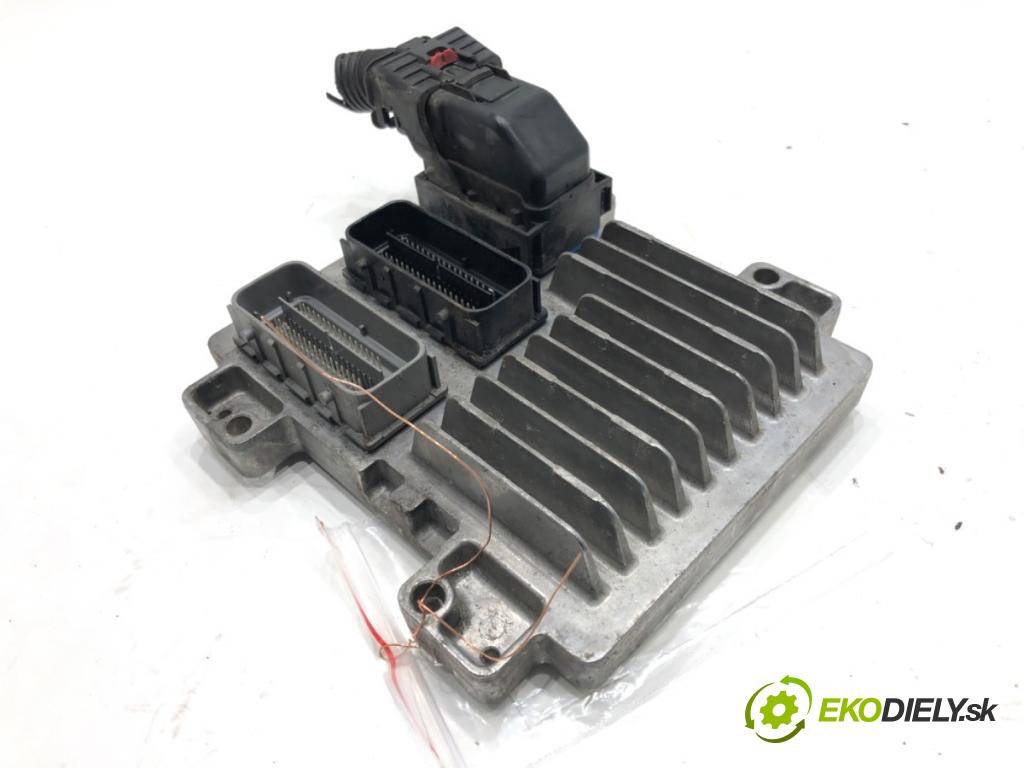 OPEL CORSA E (X15) 2014 - 2022    1.2 (08, 68) 51 kW [69 KM] benzyna 2014 - 2022  riadiaca jednotka Motor 12695605 (Riadiace jednotky)