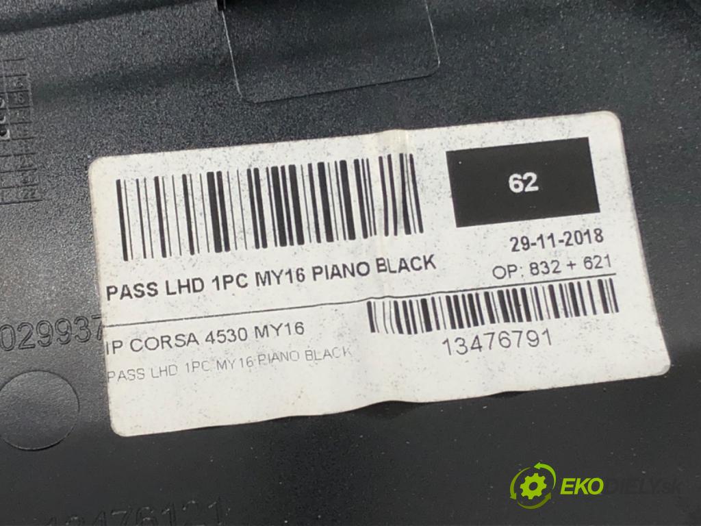 OPEL CORSA E (X15) 2014 - 2022    1.2 (08, 68) 51 kW [69 KM] benzyna 2014 - 2022  Lišta kryt prístrojovky 13476791