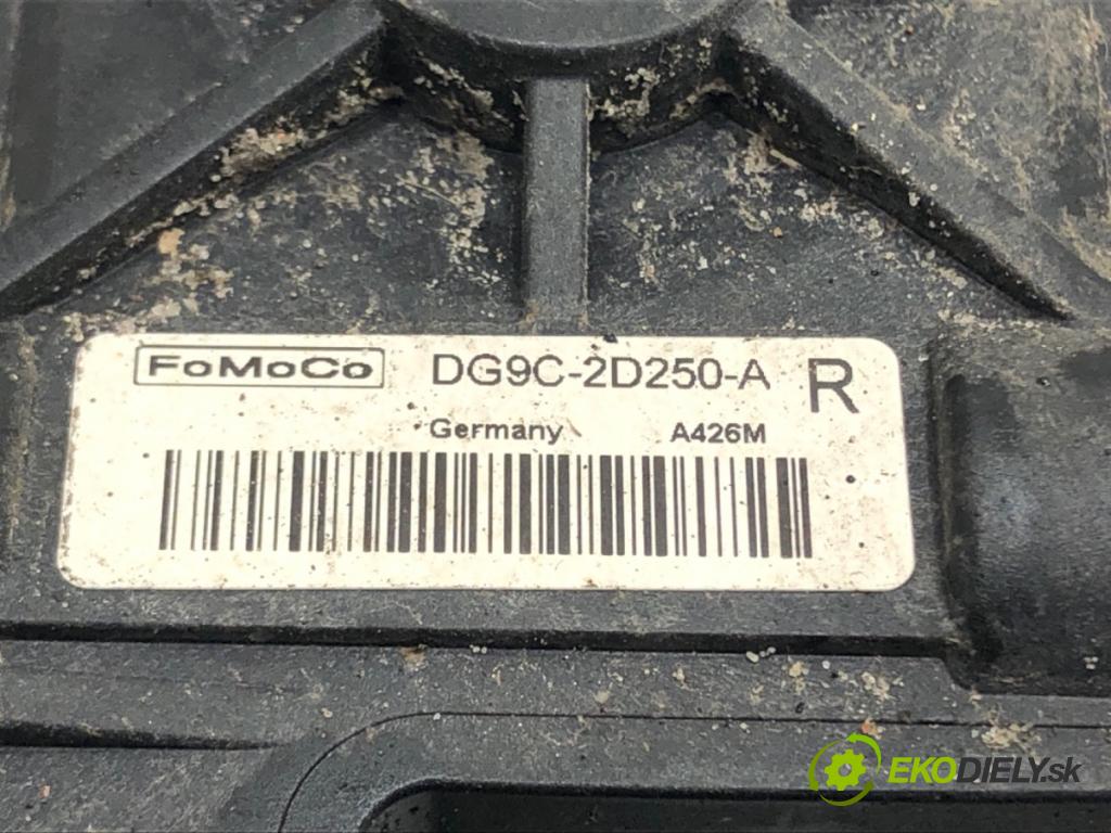 FORD MONDEO V liftback (CE) 2014 - 2022    2.0 TDCi 110 kW [150 KM] olej napędowy 2014 - 2022  Brzdič strmeň pravy zad