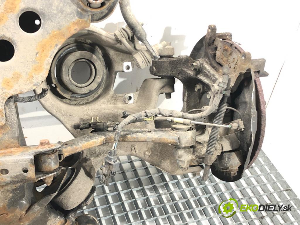 FORD MONDEO V liftback (CE) 2014 - 2022    2.0 TDCi 110 kW [150 KM] olej napędowy 2014 - 2022  výztuha zadní část