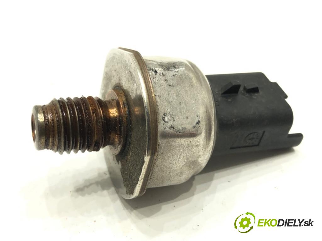 FORD MONDEO MK5 liftback 2017 110 kW 2.0 TDCi 1998 Snímač tlaku paliva 9814383880 (Snímač)