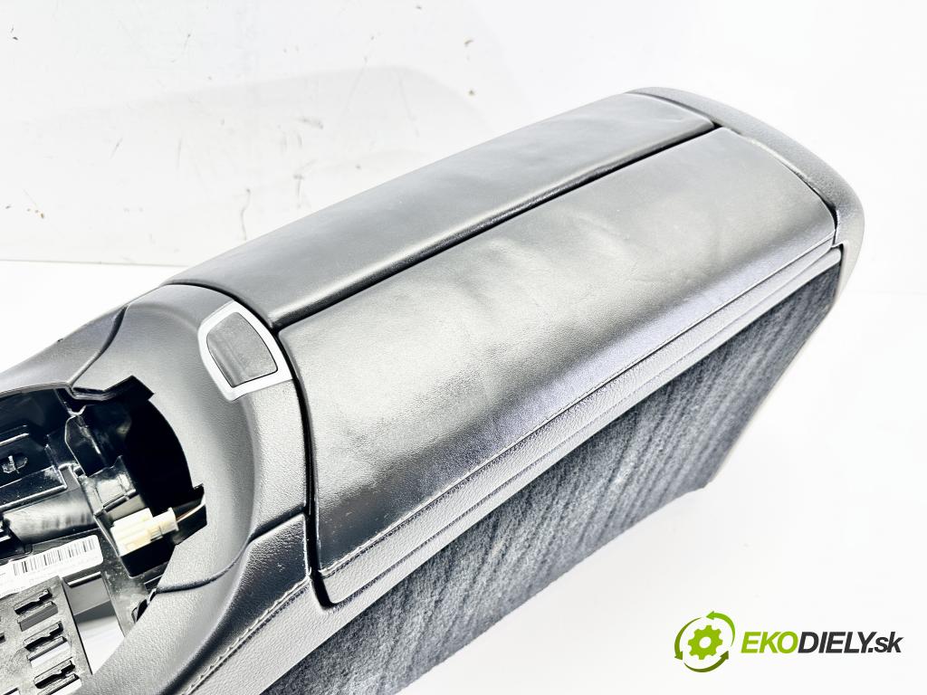 MERCEDES-BENZ CLS (C257) 2017 - 2022    AMG CLS 53 EQ Boost 4-matic+ (257.361) 320 kW [435  Tunel stredový  (Stredový tunel / panel)