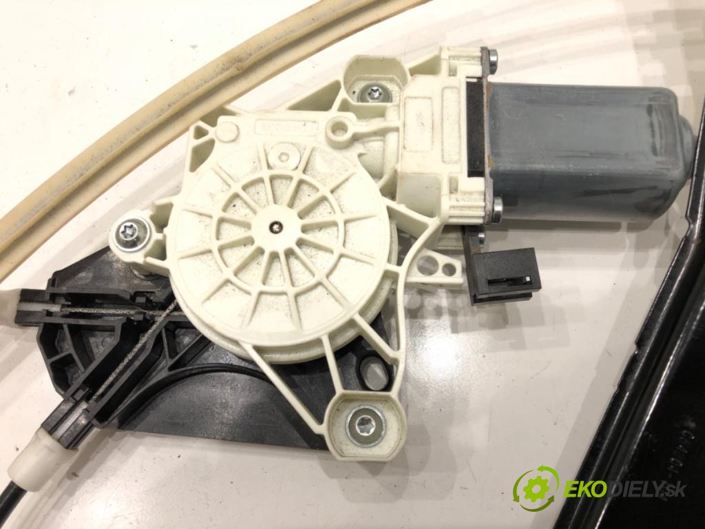 MERCEDES-BENZ CLS (C257) 2017 - 2022    AMG CLS 53 EQ Boost 4-matic+ (257.361) 320 kW [435  mechanismus okna přední část levý A0009061507 (Přední levé)