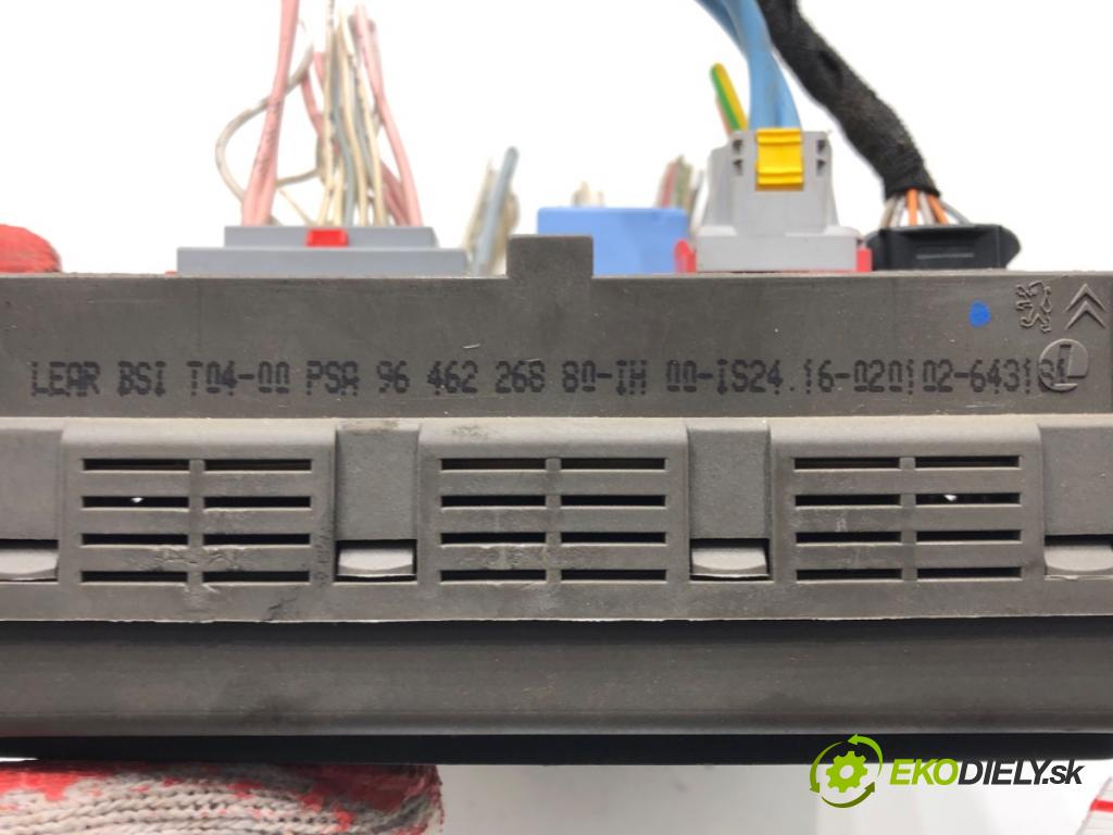 CITROEN C5 I (DC_) 2001 - 2005    2.2 HDi (DC4HXB, DC4HXE) 98 kW [133 KM] olej napędowy 2001 - 2004  modul BSI 9646226880 (Pojistkové skříňky)