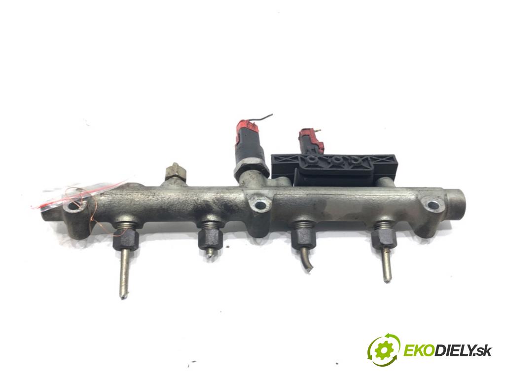 CITROEN C5 I (DC_) 2001 - 2005    2.2 HDi (DC4HXB, DC4HXE) 98 kW [133 KM] olej napęd  Lišta vstrekovacia 0445214017 (Vstrekovacie lišty)