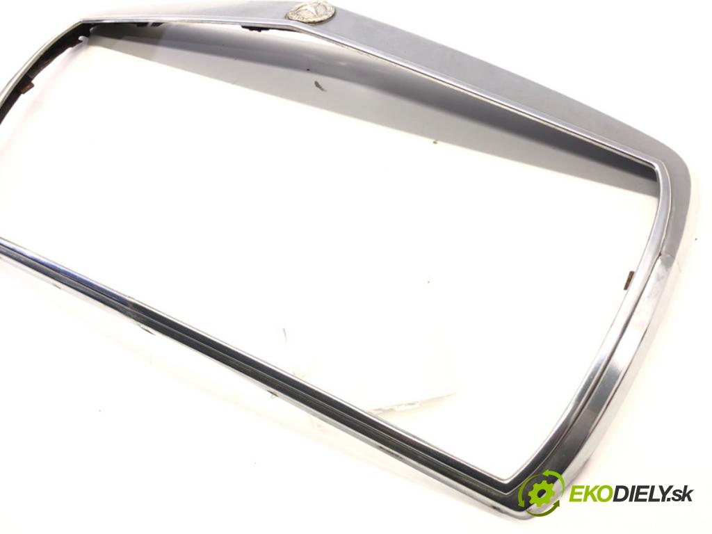 MERCEDES-BENZ 123 sedan (W123) 1976 - 1985    ---  mřížka maska  (Mřížky (masky) chladičů)