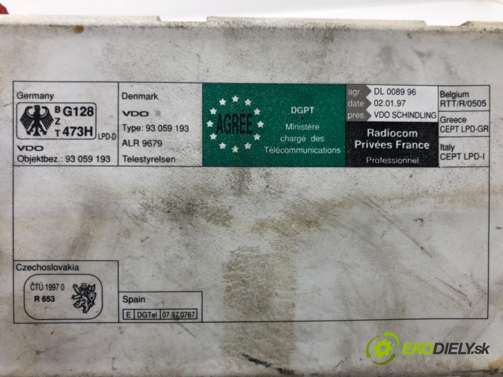 AUDI A4 B5 (8D2) 1994 - 2001    ---  pumpa centrálneho zámku 8D0862257G (Riadiace jednotky centrálneho zámku)