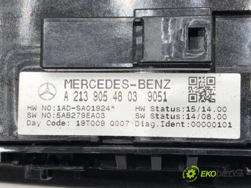 MERCEDES-BENZ CLS (C257) 2017 - 2022    AMG CLS 53 EQ Boost 4-matic+ (257.361) 320 kW [435  Prepínač okien A2139054803 (Prepínače, spínače, tlačidlá a ovládače kúrenia)