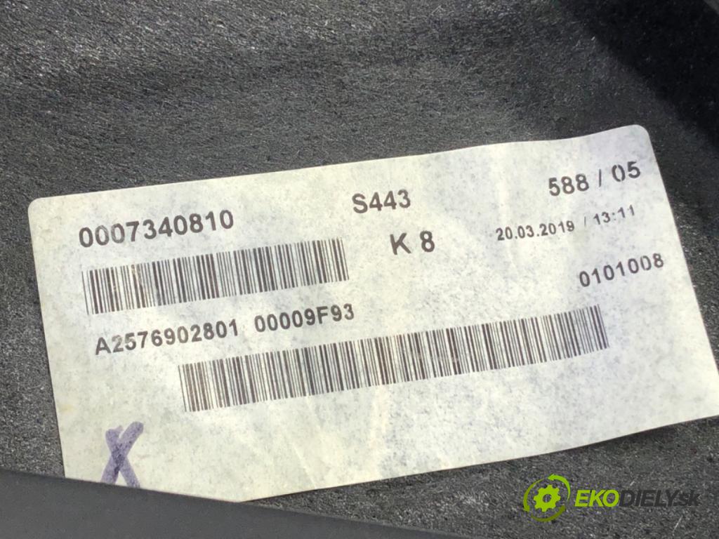 MERCEDES-BENZ CLS (C257) 2017 - 2022    AMG CLS 53 EQ Boost 4-matic+ (257.361) 320 kW [435  Roleta okna zadnej A2576902801 (Ostatné)