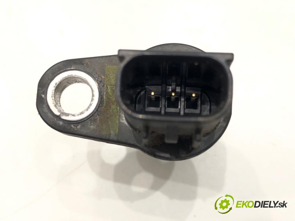 TOYOTA YARIS (_P21_, _PA1_, _PH1_) 2020 - 2022    1.5 (MXPA11) 92 kW [125 KM] benzyna 2020 - 2022  snímač pozice hřídele klikového  (Snímače polohy kliky, vačky)