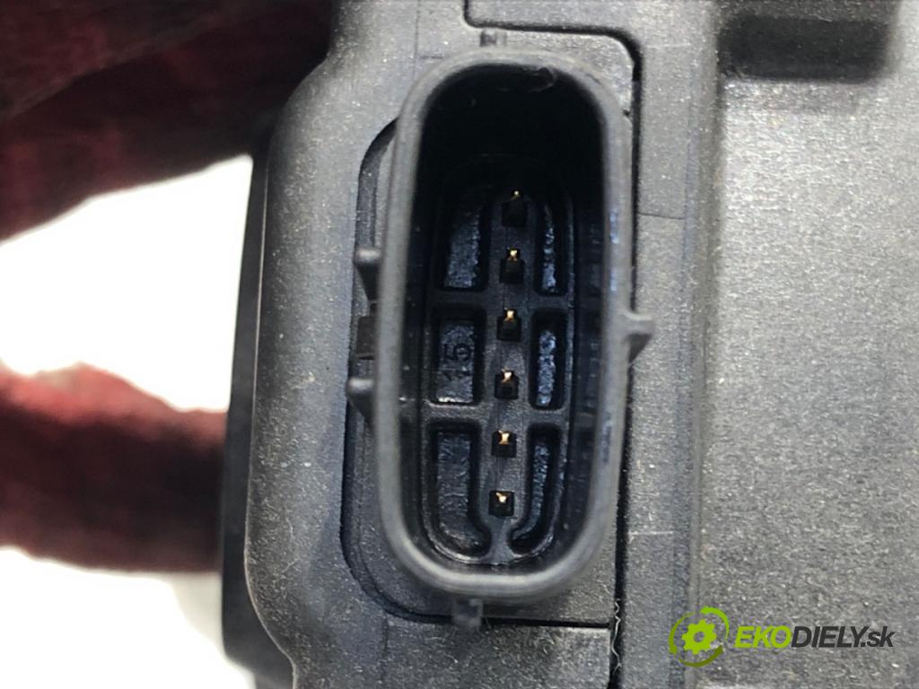 TOYOTA YARIS (_P21_, _PA1_, _PH1_) 2020 - 2022    1.5 (MXPA11) 92 kW [125 KM] benzyna 2020 - 2022  Potenciometer plynového pedálu 78110-K0030 (Pedále)