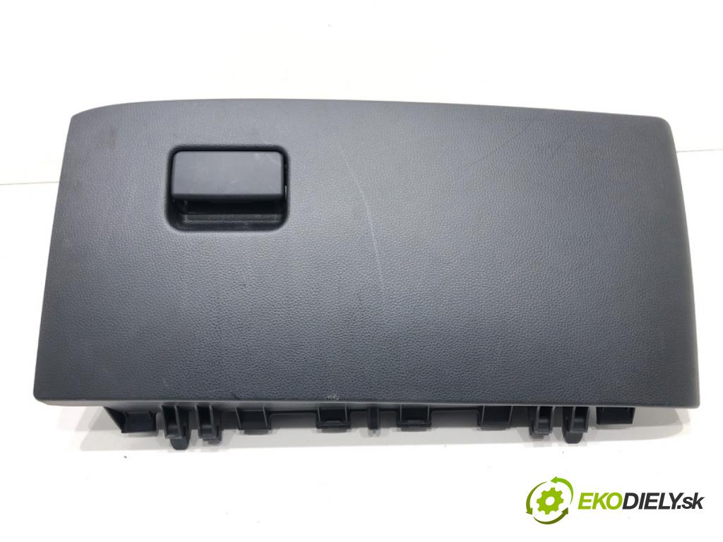 TOYOTA YARIS (_P21_, _PA1_, _PH1_) 2020 - 2022    1.5 (MXPA11) 92 kW [125 KM] benzyna 2020 - 2022  Priehradka, kastlík spolujazdca  (Priehradky, kastlíky)