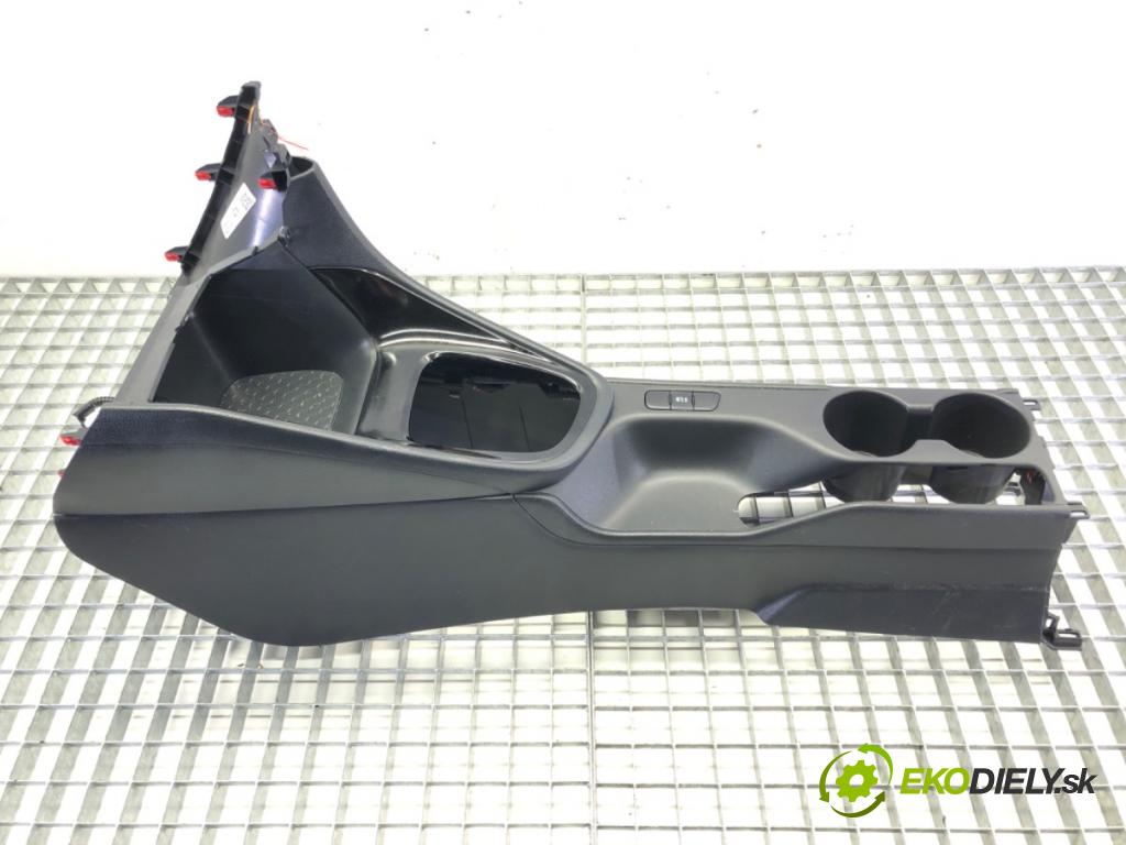 TOYOTA YARIS (_P21_, _PA1_, _PH1_) 2020 - 2022    1.5 (MXPA11) 92 kW [125 KM] benzyna 2020 - 2022  Tunel stredový  (Stredový tunel / panel)