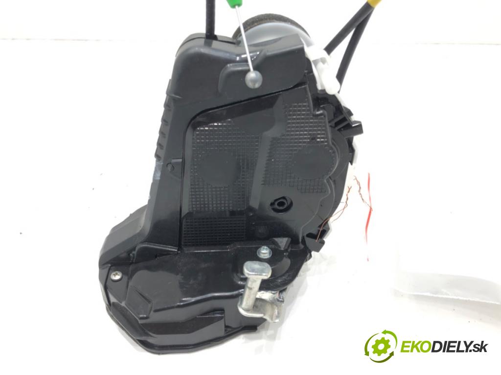 TOYOTA YARIS (_P21_, _PA1_, _PH1_) 2020 - 2022    1.5 (MXPA11) 92 kW [125 KM] benzyna 2020 - 2022  zámok dveře pravý zadní část