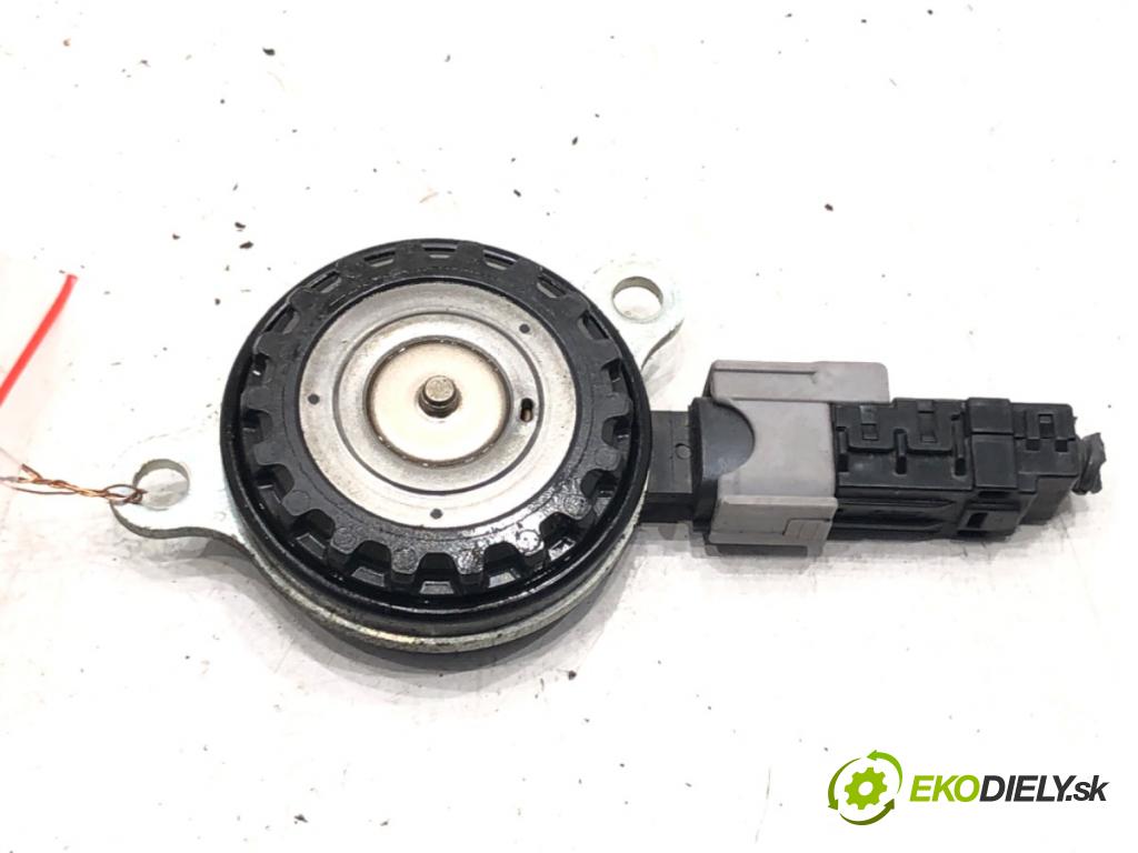 TOYOTA YARIS (_P21_, _PA1_, _PH1_) 2020 - 2022    1.5 (MXPA11) 92 kW [125 KM] benzyna 2020 - 2022  Snímač variabilný fázy  (Snímače)